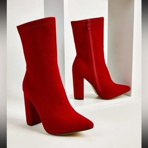 Point toe chunky heeled ankle boots